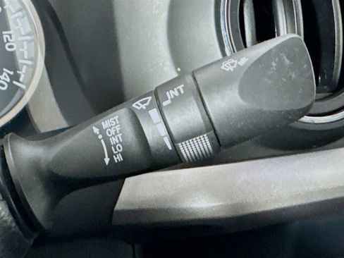 Used 2020 Toyota Tacoma SR5 w/ SR5 Appearance Package (SM) RWD image 13