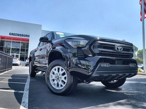 Used 2024 Toyota Tacoma SR5 AWD/4WD image 2
