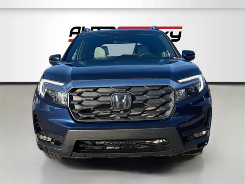 Used 2023 Honda Passport EX-L image 2