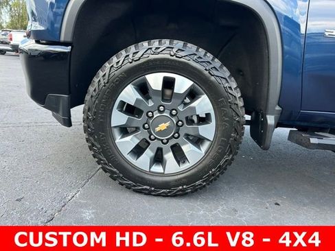 Used 2021 Chevrolet Silverado 2500 Custom w/ Custom Value Package AWD/4WD image 9
