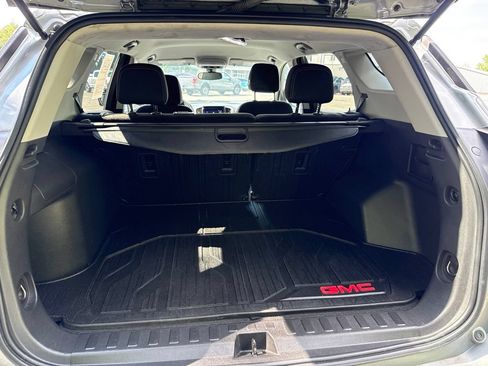 Used 2023 GMC Terrain SLE w/ LPO, Floor Liner Package AWD/4WD image 30