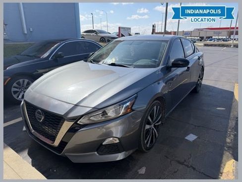 Used 2019 Nissan Altima 2.5 SR w/ SR Premium Package image 1