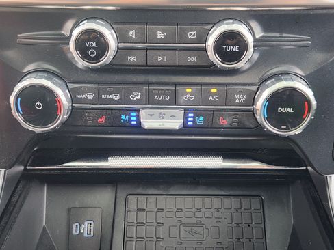 Used 2023 Ford F150 Raptor w/ Raptor Carbon Fiber Package AWD/4WD image 20