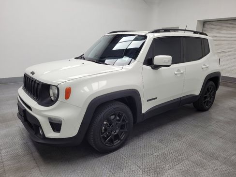 Used 2020 Jeep Renegade Altitude FWD image 3