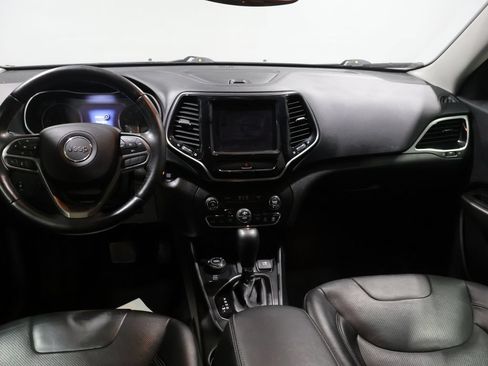 Used 2019 Jeep Cherokee Limited AWD/4WD image 16