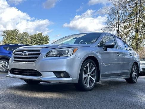 Used 2017 Subaru Legacy 2.5i Limited image 18
