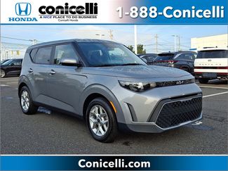 Used 2024 Kia Soul LX w/ Option Group 015 image 1