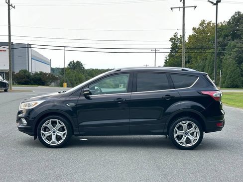 Used 2019 Ford Escape Titanium FWD image 3