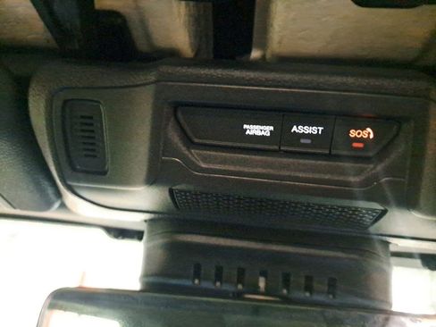 Used 2024 Jeep Wrangler Unlimited Rubicon w/ XTREMEE 35" Tire Package image 17