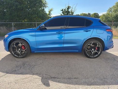 Used 2022 Alfa Romeo Stelvio Veloce AWD/4WD image 5