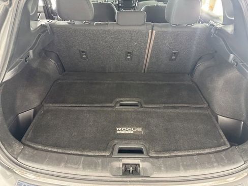 Used 2021 Nissan Rogue Sport SV FWD image 27