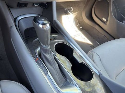 Used 2016 Chevrolet Malibu LT w/ Leather Package image 31