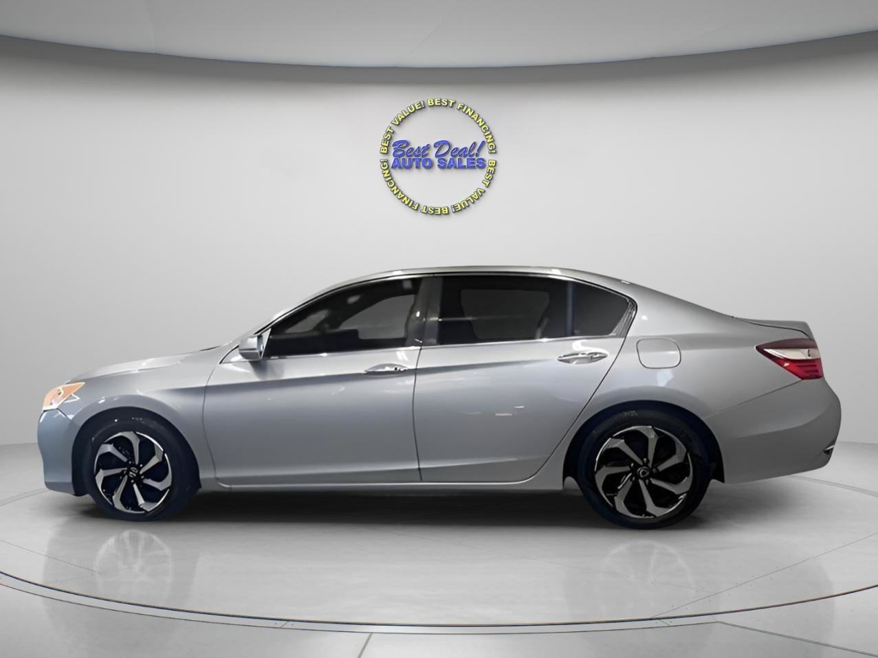 Used 2017 Honda Accord EX-L image 2