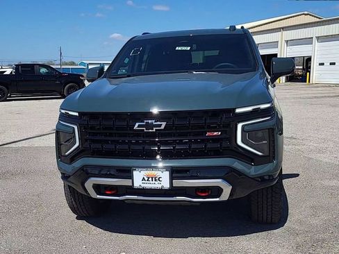 New 2026 Chevrolet Suburban Z71 w/ Comfort Package image 3