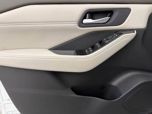 New 2026 Nissan Rogue SV image 23