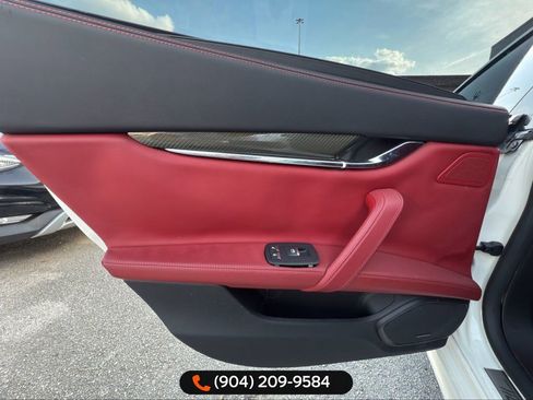 Used 2018 Maserati Quattroporte S GranSport image 21