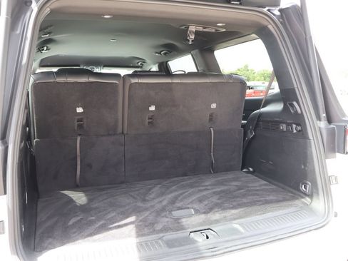 Used 2024 Jeep Wagoneer Series II w/ Flexible Seating Group AWD/4WD image 16