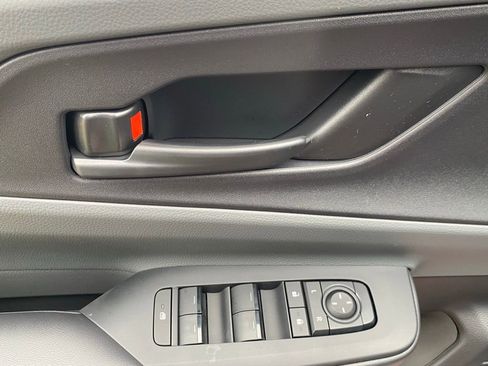 New 2026 Toyota Prius LE image 19