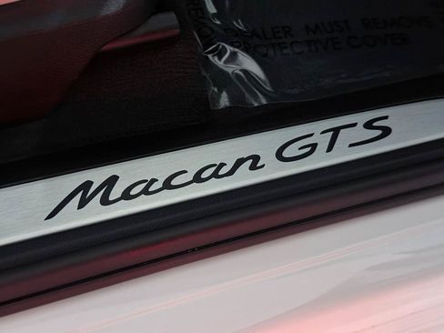 Used 2018 Porsche Macan GTS AWD/4WD image 19