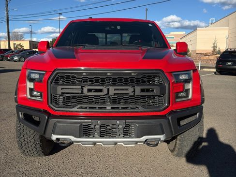 Used 2018 Ford F150 Raptor w/ Equipment Group 802A Luxury image 3