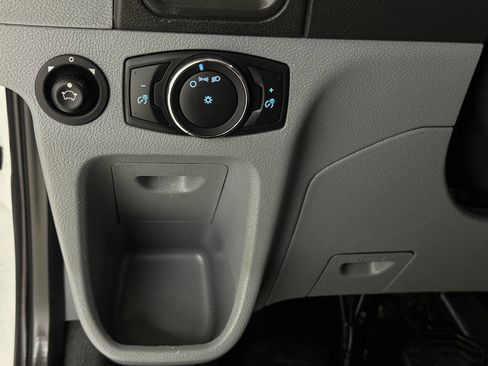 Used 2018 Ford Transit 250 130 Medium Roof image 71