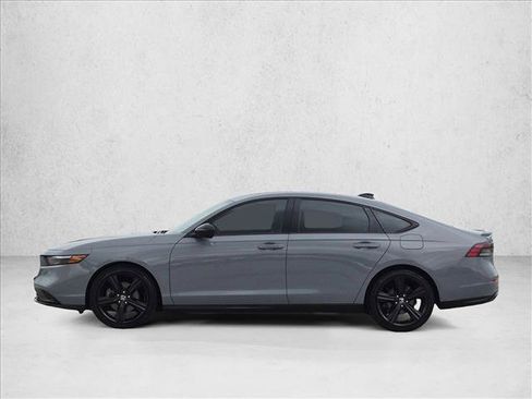Used 2023 Honda Accord Sport image 9