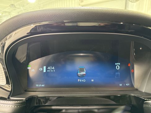 New 2026 Lincoln Corsair Premiere FWD image 16