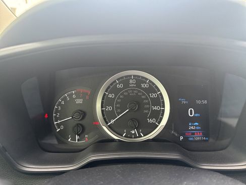 Certified 2022 Toyota Corolla LE image 9