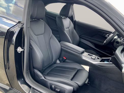 Used 2025 BMW 230i Coupe RWD image 7