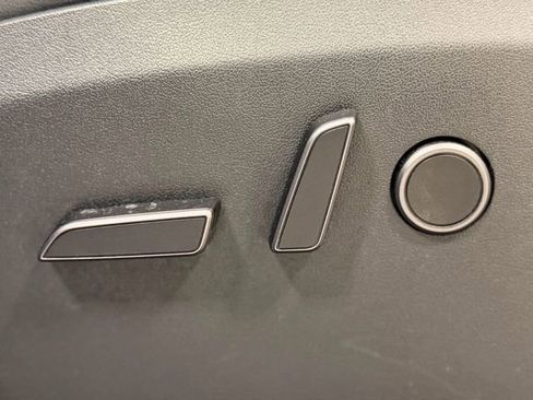 Used 2023 Tesla Model Y Long Range image 19