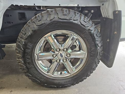 Used 2024 Ford F150 XLT w/ FX4 Off-Road Package AWD/4WD image 32
