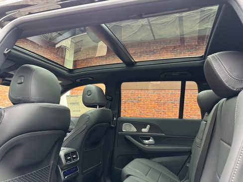 New 2026 Mercedes-Benz GLS 450 4MATIC image 3