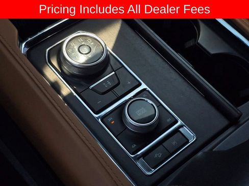 Used 2022 Ford Expedition Platinum AWD/4WD image 25