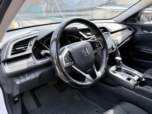 Used 2020 Honda Civic EX image 15