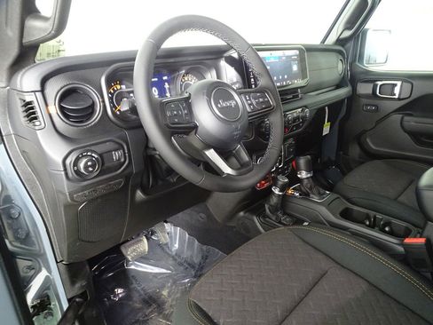 New 2026 Jeep Gladiator Mojave image 21