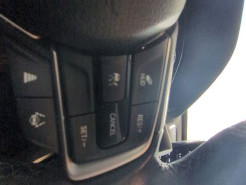 Used 2021 Honda Accord Touring image 16