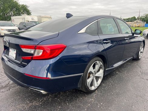Used 2018 Honda Accord Touring image 5