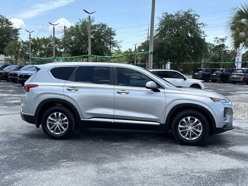 Used 2020 Hyundai Santa Fe SE FWD image 6