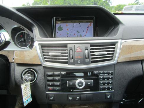 Used 2010 Mercedes-Benz E 350 Sedan w/ Premium 1 Pkg image 16