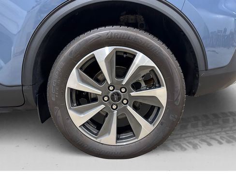 Used 2025 Ford Escape Platinum image 53