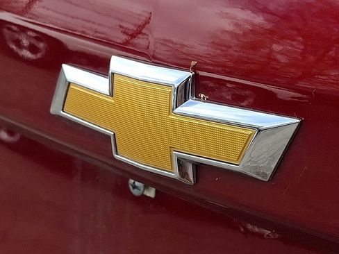 Used 2020 Chevrolet Equinox LT image 29