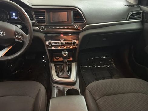 Used 2020 Hyundai Elantra SE w/ Cargo Package (C1) FWD image 15