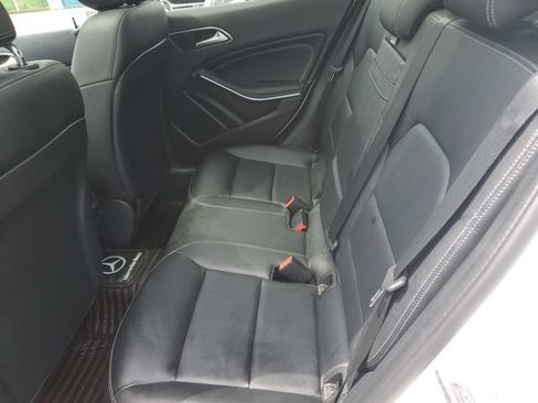 Used 2019 Mercedes-Benz GLA 250 4MATIC image 13