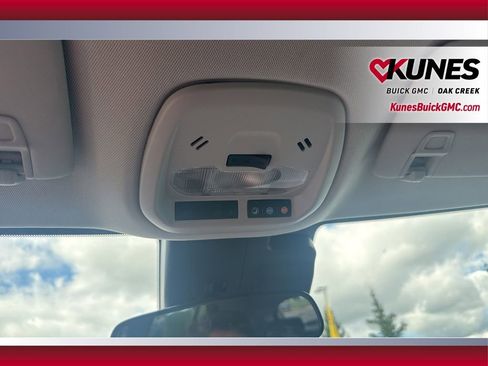 Used 2025 Chevrolet Trax LS image 38