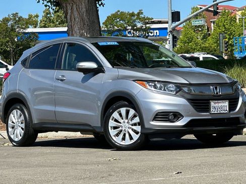 Used 2022 Honda HR-V EX image 2