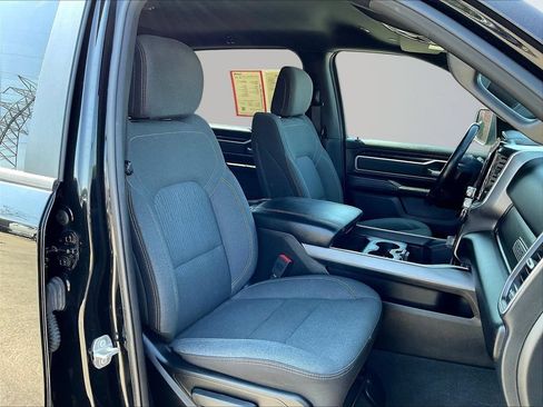 Used 2023 RAM 1500 Big Horn AWD/4WD image 32