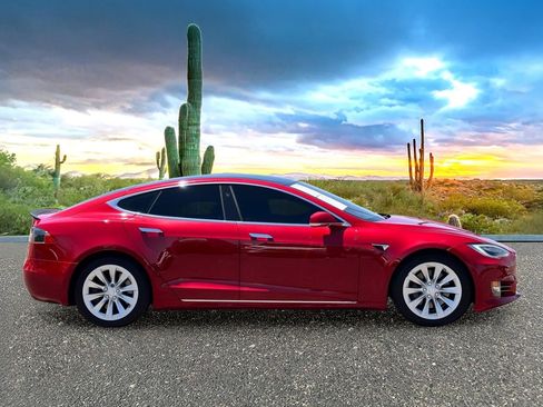 Used 2017 Tesla Model S 75D AWD/4WD image 6