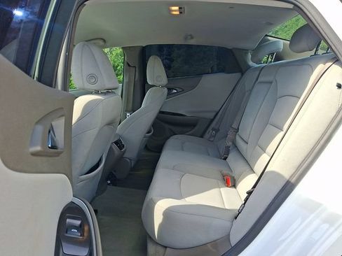 Used 2021 Chevrolet Malibu LT FWD image 10