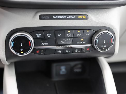Used 2023 Ford Escape Active AWD/4WD image 29