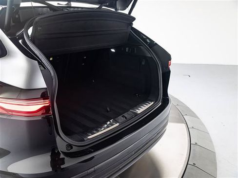 Used 2023 Jaguar F-PACE S AWD/4WD image 35